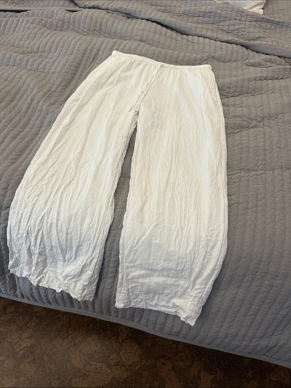 Abercrombie & Fitch White Elastic-Waist Linen Blend Pants